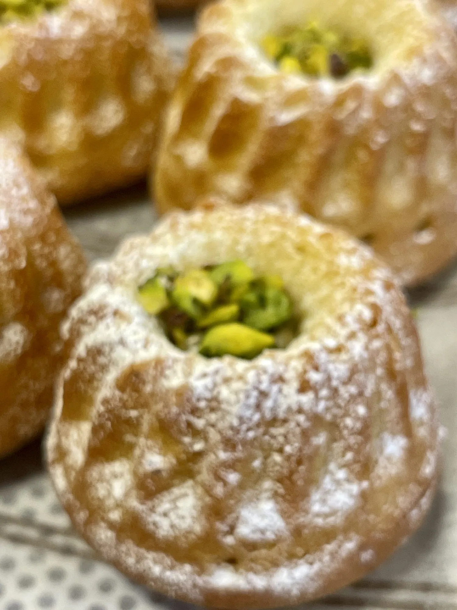Pistachio cake